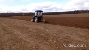 Lovol  504  с плугом 3 по 25. Вспашка под картошку