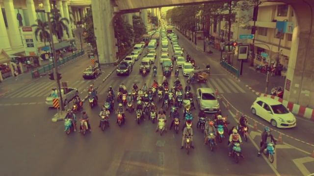 Bangkok traffic timelapse 21.03.17 смотреть онлайн