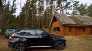 Восстанавливаем заброшенный хутор. Сделали раковину из дерева.