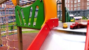 Маквин ищет букву М - АЗБУКА с Машей - Развивающее видео