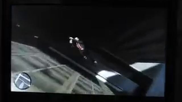Ramping off of rooftops in GTAIV смотреть онлайн