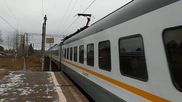 Электропоезд ЭП2Д-0078 ЦППК платформа Орудьево 5.11.2022 смотреть онлайн