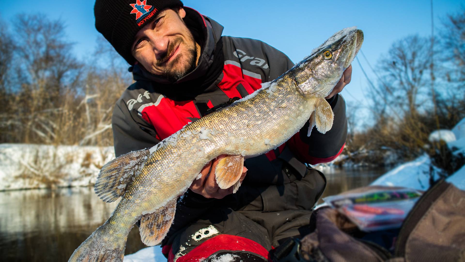 Весна пришла, щука пошла!! Где и как ловить щуку на спиннинг весной на малой реке [Пора ловить щук] смотреть онлайн