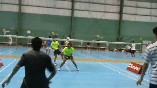 sunbadminton Kumpoo DJ boy 95.5 смотреть онлайн