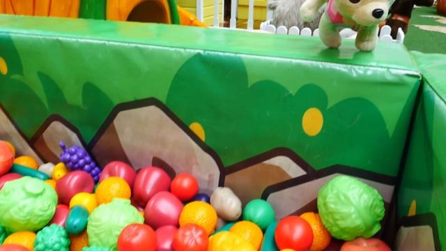 Собираем урожай овощей с Беби Бон Эмили! Детская ферма и развивающие игры для детей смотреть онлайн