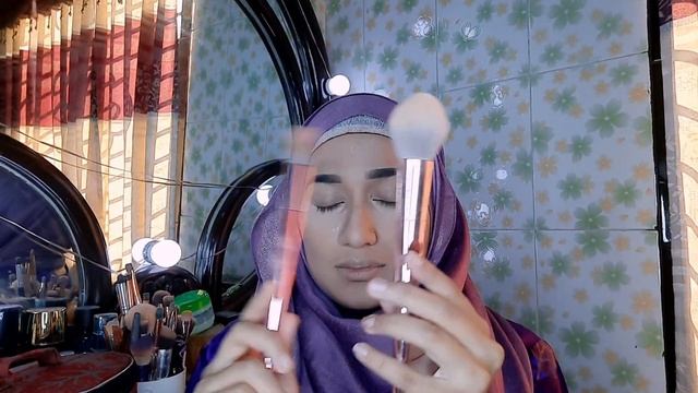 Maange 10 pcs silver Brush Set & Technic Persuasion palette Review|Lavender Eyemakeup| Tanjee Muna смотреть онлайн