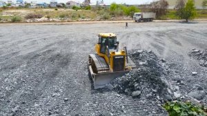 Строительство,засыпка щебнем участка  планировка