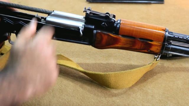 How to Remove a stuck catridge in the barrel of AK47 or 44Bore смотреть онлайн