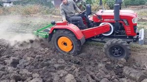 Пахота мини-трактором Shifeng SF-244 плугом Bomet 2-25