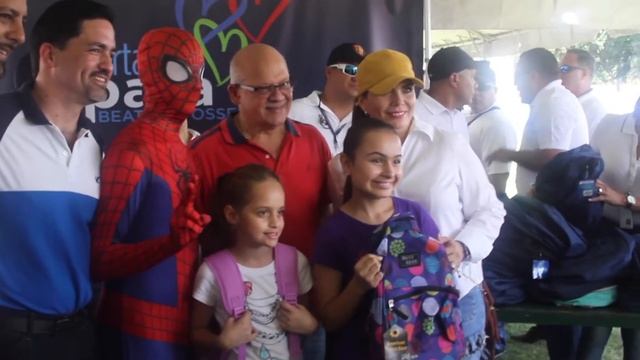 Fortaleza para ti en tu escuela desde Camuy смотреть онлайн