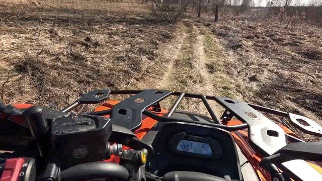 Тестирование квадроцикла Cfmoto 400 в карьерах во время покатушек смотреть онлайн