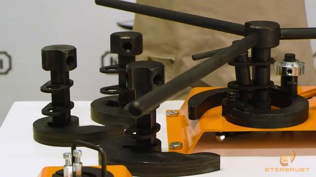 Инструменты для гибки завитков Blacksmith M3-V9 в работе