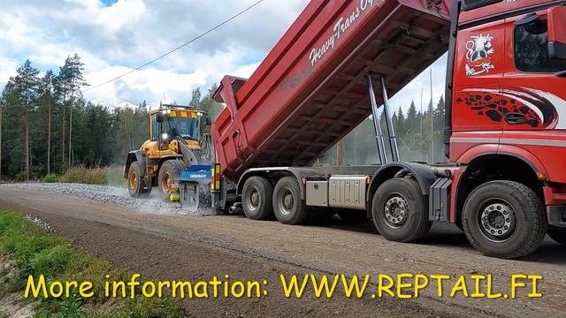Reptail SM attachment for tractors, loaders and dozers. Save time, money and material with Reptail. смотреть онлайн