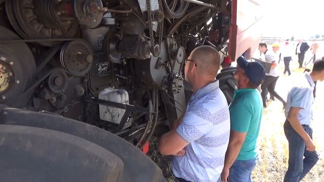 На базе общества "Племзавод «Урожай»" прошел республиканский семинар с презентацией новой техники смотреть онлайн