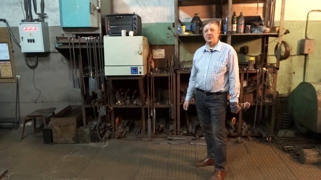 3 Знакомство с кузницей. Часть 3 Стали и другие металлы смотреть онлайн