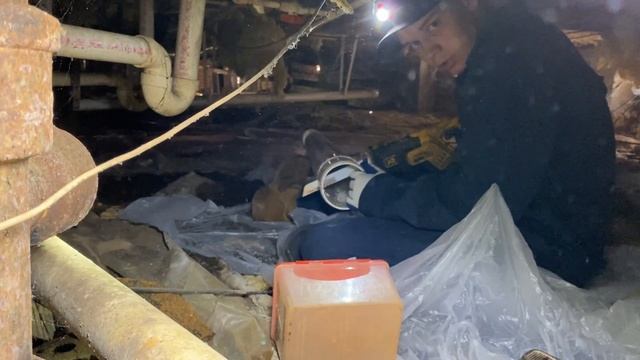 How to remove a cast iron lead joint (Revised/Re-edited)