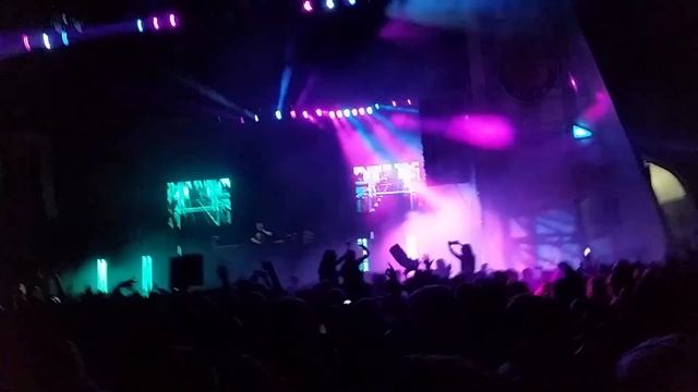 Flux Pavilion Dropping I CANT STOP. Safe in Sound Festival. Philadelphia смотреть онлайн