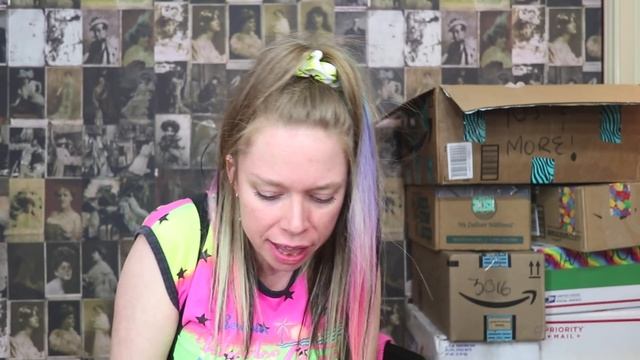 SWAMP FAMILY MAIL- 90s Mystery Box Edition! смотреть онлайн