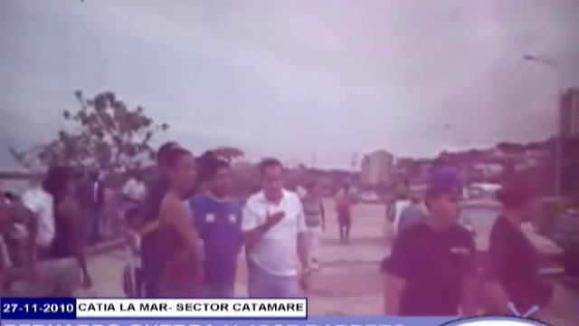 Derrumbe en el sector Catamare de Catia La Mar смотреть онлайн