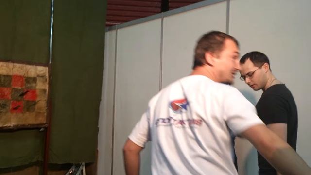 Пара 10 Метание ножей, крестики нолики [Олимпиада Восток-Запад 2014]