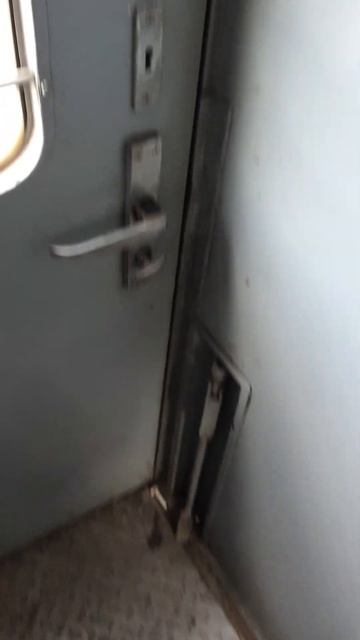 На поезде в старом ретро вагоне. Путешествие в Сибирь смотреть онлайн