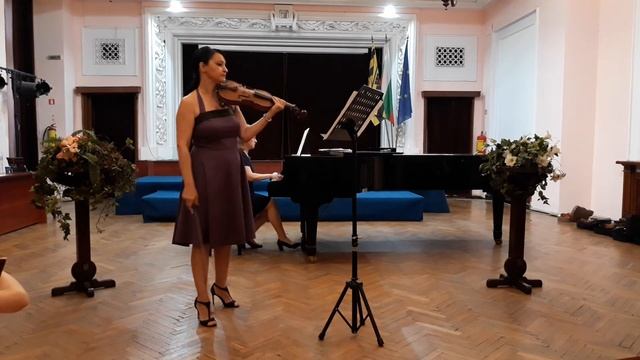 "Cinema Paradiso" by Ennio Morricone - Love Theme, Nevelina Stanimirova and Joanna Kozareva смотреть онлайн