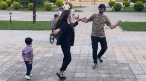 Девушка Танцует Очень Классно С Парнями Чеченская Лезгинка 2025 Lezginka Dance ALISHKA Balaken park