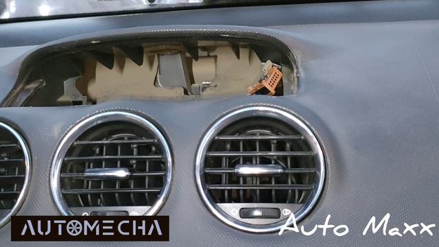 p3 Peugeot 308 display monitor and dashboard removal.. ج٣ طريقه فك شاشه وتابلوه بيجو ٣٠٨ смотреть онлайн