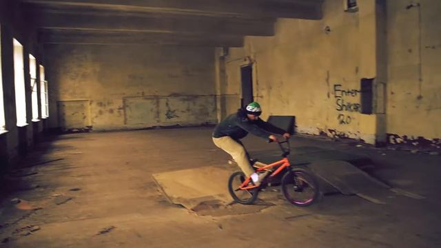 Зимний монтаж - Слава Левчук смотреть онлайн