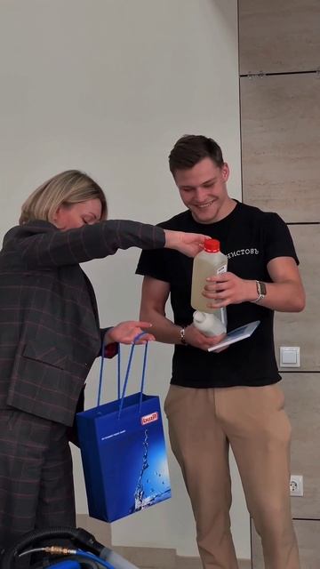 Анонс мастер-класса по химчистке и мойке окон в Краснодаре