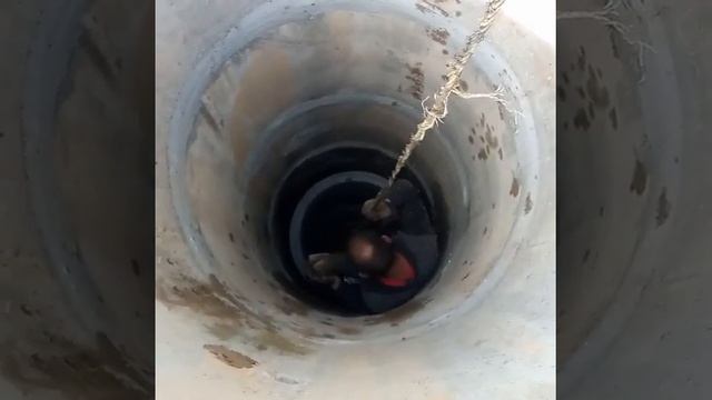 Углубление колодца Большие Ледцы,два ремонтных кольца в глине. смотреть онлайн