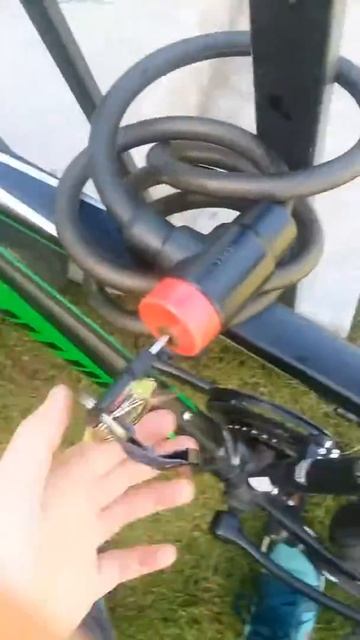 Bike lock now hates me UGH смотреть онлайн