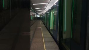 Видео 26.10.22 Станция метро Багратионовская посадки нет!