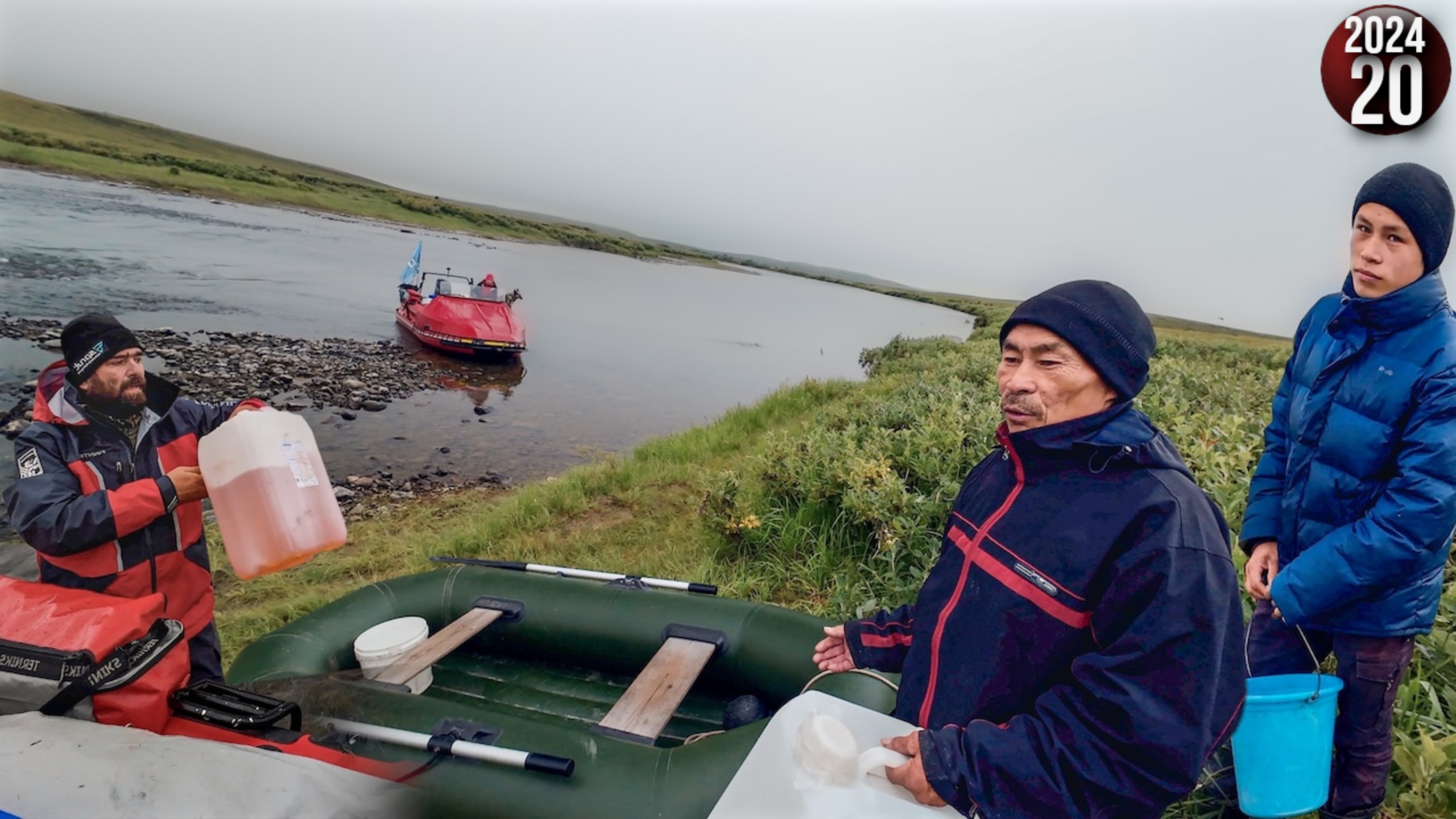 В гостях у ненцев - суровая жизнь. Полярный Урал. Спуск, весь день под дождем. Побежала палатка. 20с