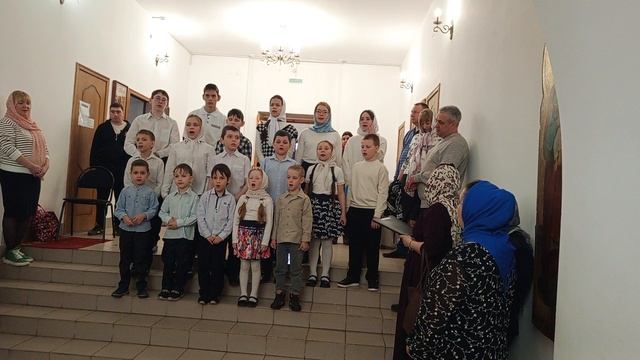 ПРАЗДНИЧНОЕ ВЫСТУПЛЕНИЕ ВОСПИТАННИКОВ ДЕТСКОЙ ВОСКРЕСНОЙ ШКОЛЫ «СВЕЧЕЧКА», СВЯТО-ДУХОВ СКИТ смотреть онлайн