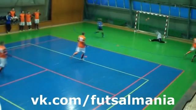 В "очко" - футзал мини-футбол futsal skills goal tricks смотреть онлайн