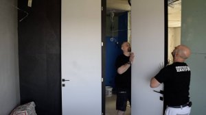 Двери скрытого монтажа и теневой плинтус