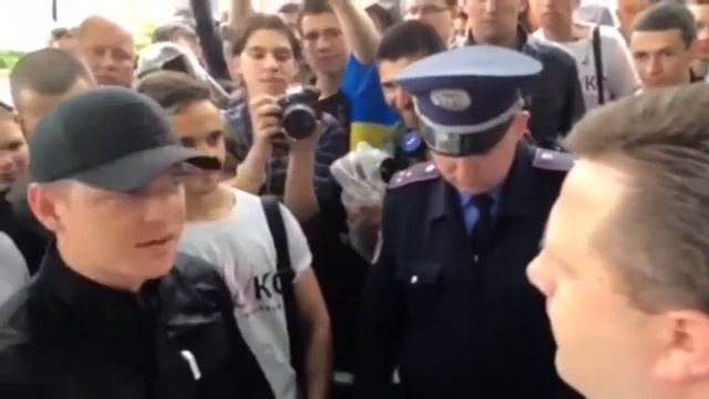 Ляшко - Не трогайте тракториста смотреть онлайн