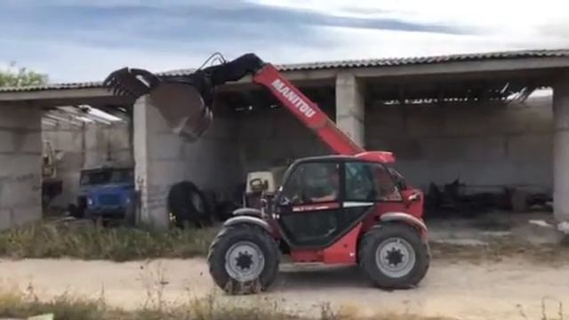 Погрузчик Маниту