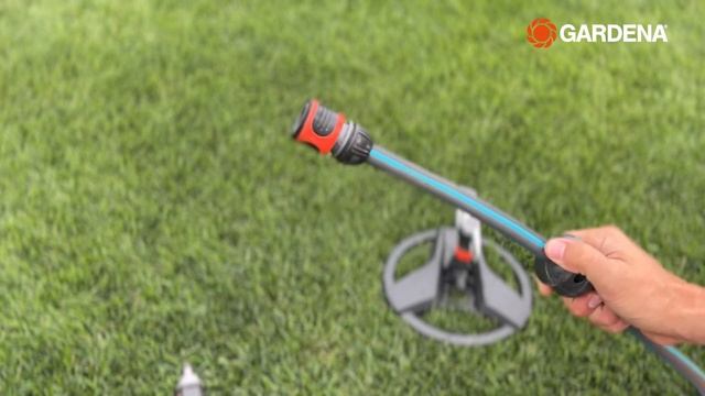 Gardening Tips with Yuri | Episode #6 | The Original GARDENA Quick Connect System! смотреть онлайн