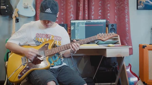 รีวิวกีต้าร์ไฟฟ้า | Baracuda Jammaster by LivingRoomStudio смотреть онлайн