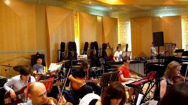 The "Russian Philharmonic" Orchestra and Roman Miroshnichenko rock-band смотреть онлайн