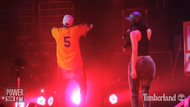 Nicki Minaj LIVE - 'Bees in the Trap' - PowerHouse 2013 смотреть онлайн