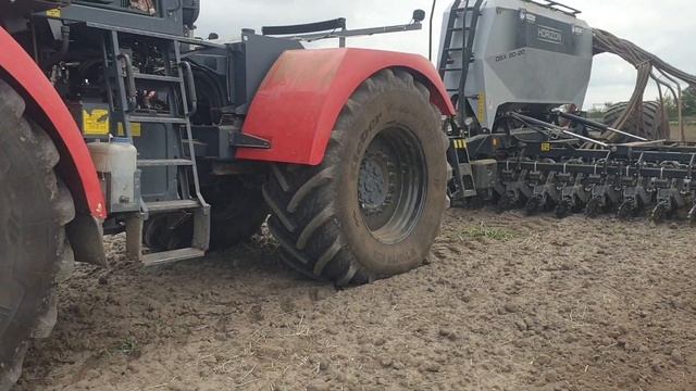 кировец к735 . . след меньше чем от Нивы 4×4. меньше уплотнений без перехода на широкие колёса смотреть онлайн