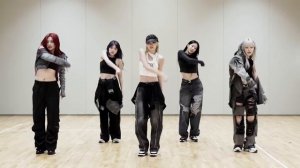 Le sserafim - 'EASY' dance practice