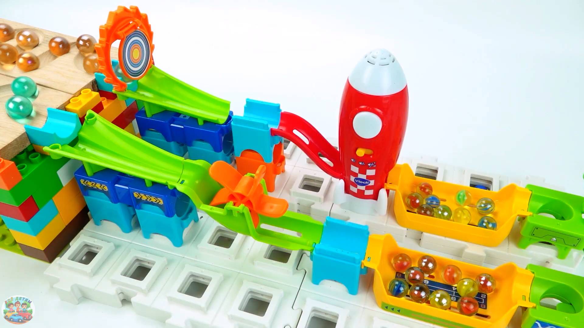 Гонки шариков по мраморной дорожке ASMR ☆ Смотреть мультики онлайн. Мультфильмы для детей. Мультики! смотреть онлайн