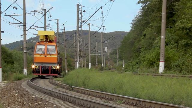 [RZD] 2ES4E-067 with a passenger train, Indyuk смотреть онлайн