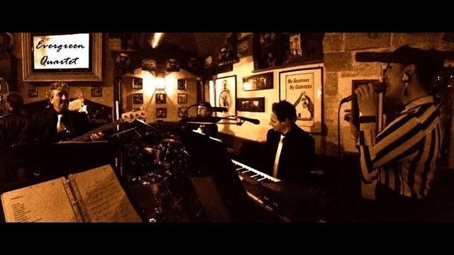 Un Ano De Amor  -- Evergreen Quartet --