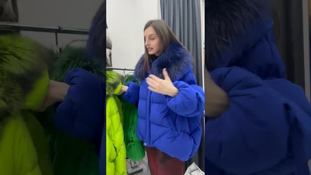 Теплейший, невесомый пуховик "Бантики" с натуральным мехом. #пуховик #меганом #симферополь смотреть онлайн