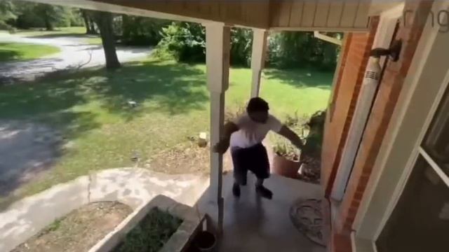 EPIC FLASH BANG 💥💥Marine Booby Trap Amazon Porch Pirate [bad Language]
